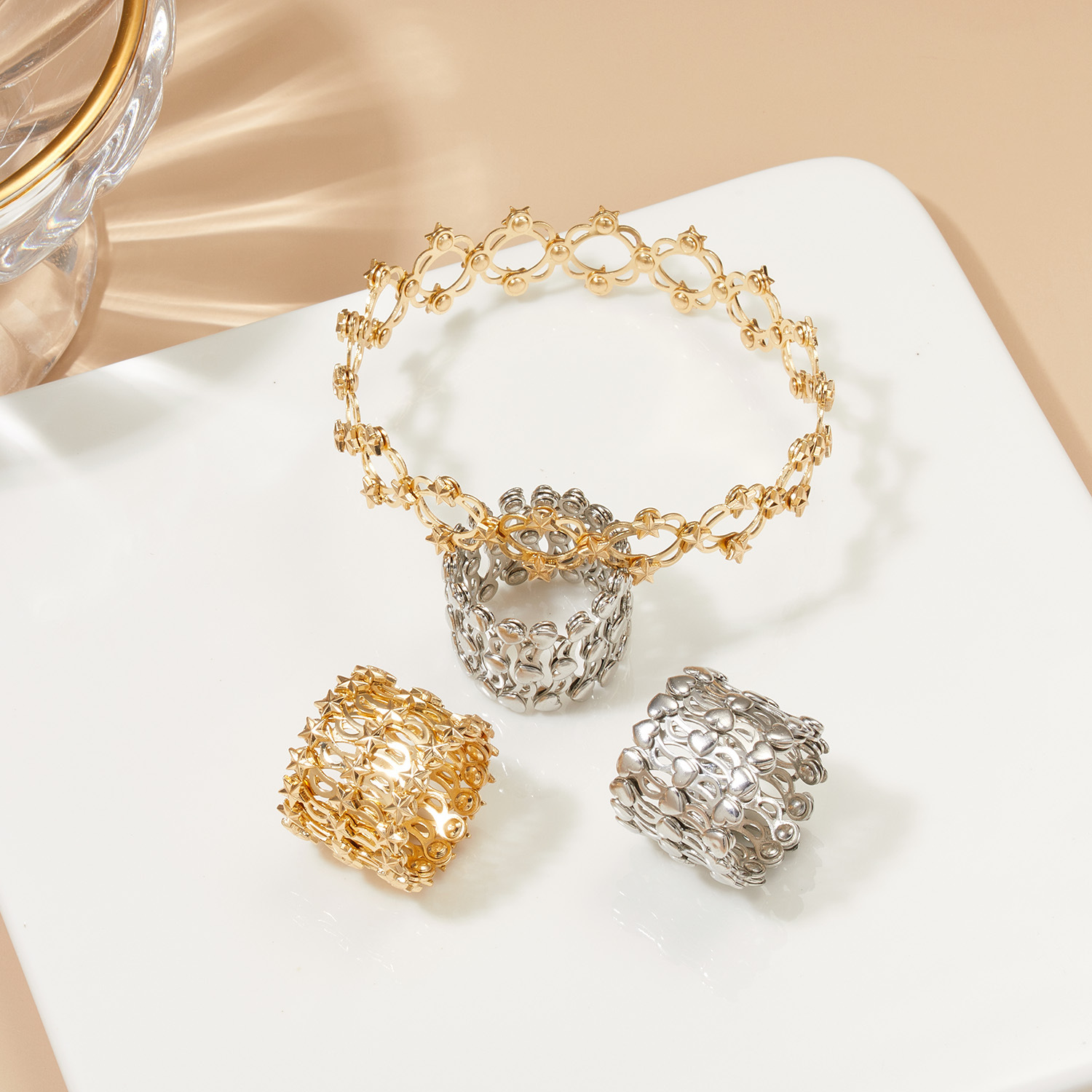 Cross -border hot -selling star love model A two -wearing expansion magic ring bracelet Douyin same model telescopic ring