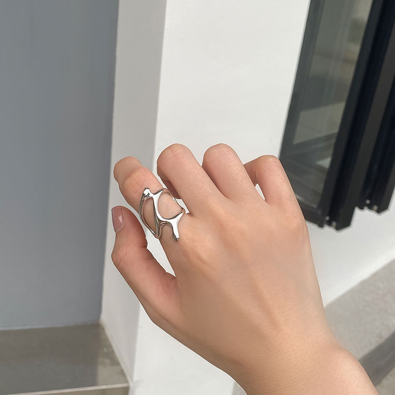 Geometric ring, European style, internet celebrity